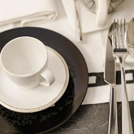 Luxury بيت ضيافة 4*