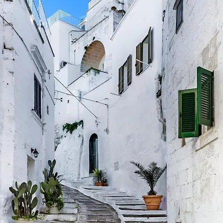 Luxury Konukevi Ostuni