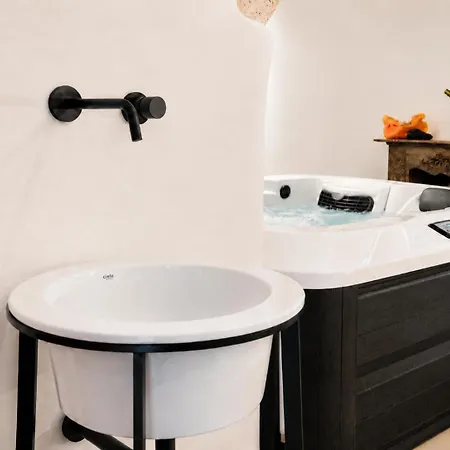 Luxury Πανσιόν 4*